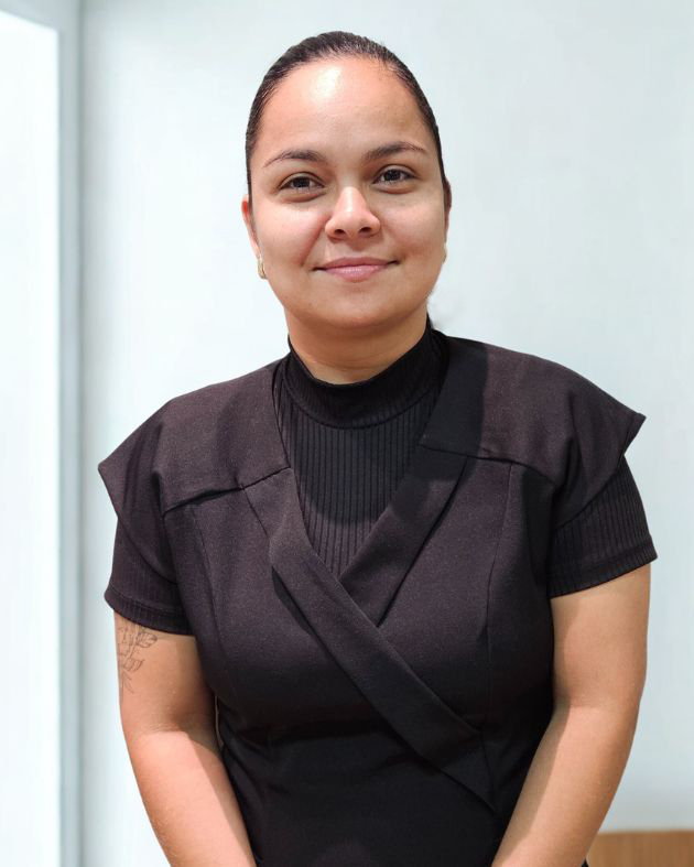 Daiana Cordeiro<br />
Recepcionista